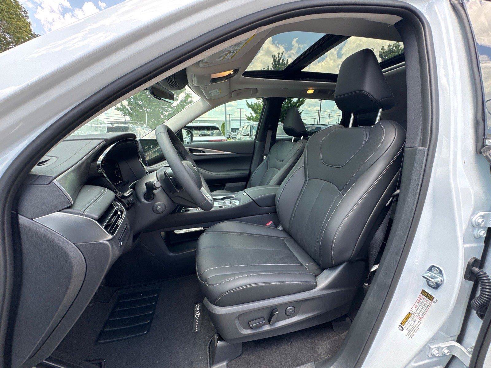 New 2027 INFINITI QX60 Luxe w/ Cargo Package FWD image 21