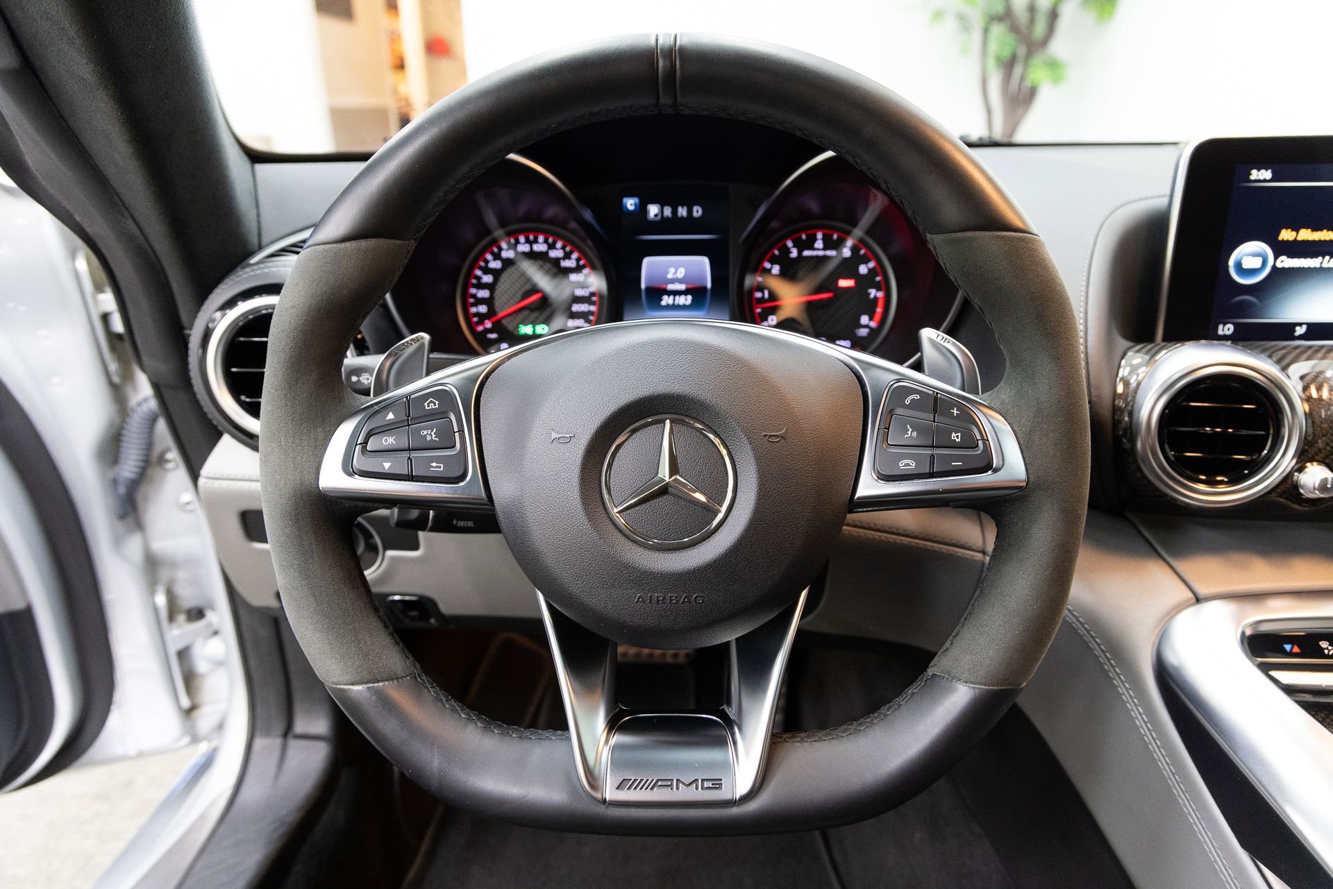 Used 2016 Mercedes-Benz AMG GT S w/ Exclusive Interior Package image 14