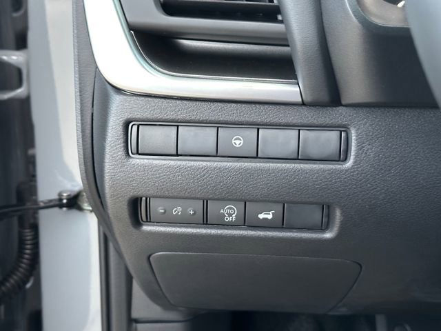 Used 2026 Nissan Rogue SV image 24