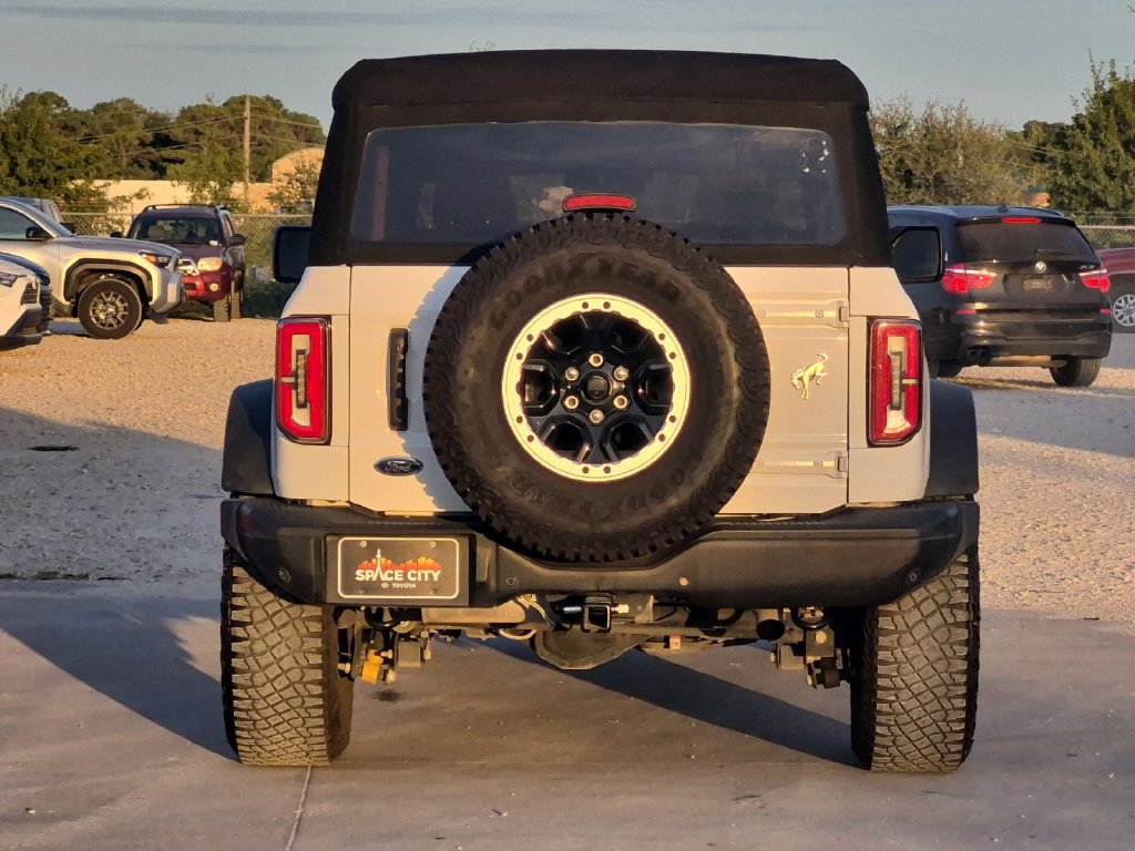Used 2023 Ford Bronco Badlands AWD/4WD image 5