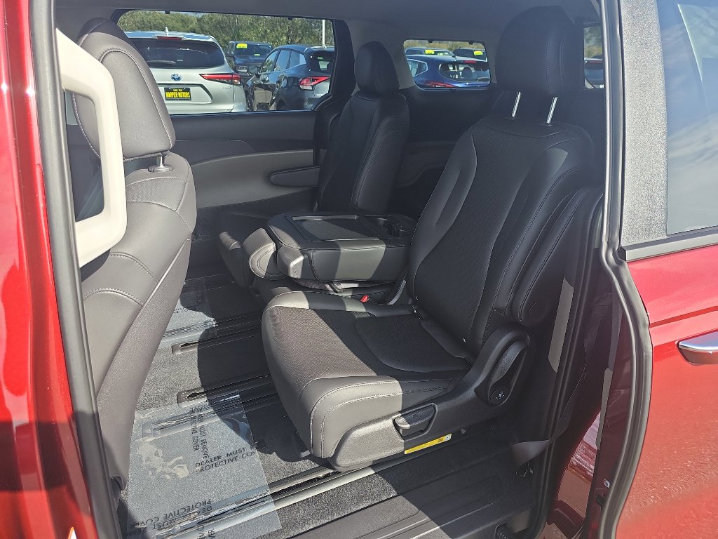 New 2026 Kia Carnival EX image 26