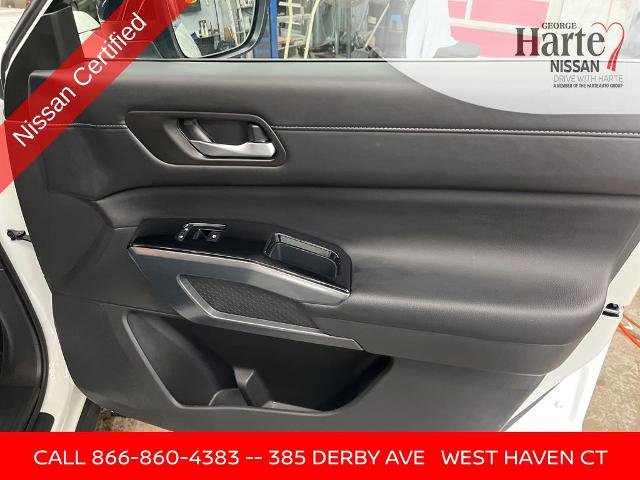 Certified 2024 Nissan Pathfinder SL AWD/4WD image 18