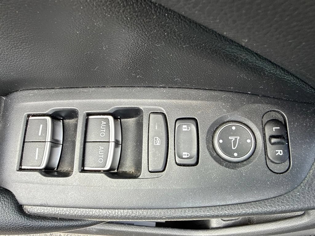Used 2019 Honda Accord EX image 16