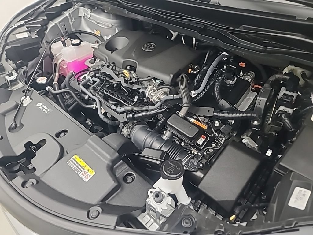 Used 2025 Toyota Sienna XLE FWD image 45