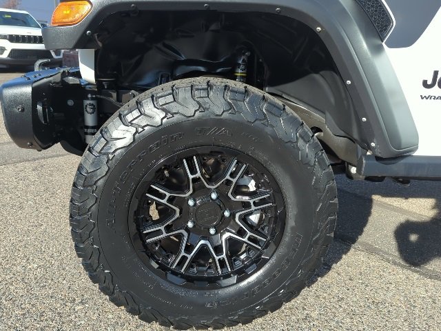 Used 2021 Jeep Wrangler Sport image 23