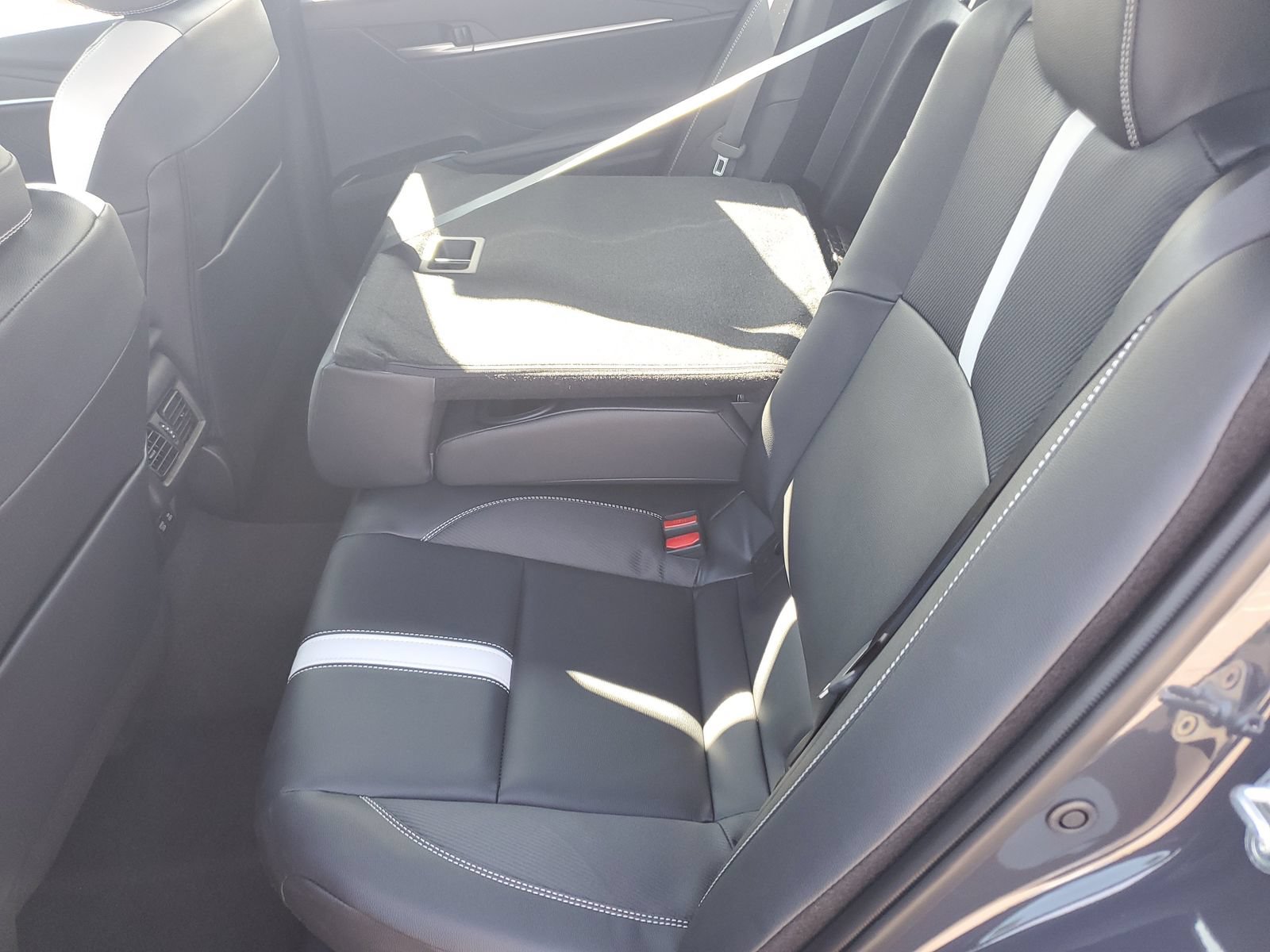 New 2026 Toyota Camry SE w/ Convenience Package FWD image 13