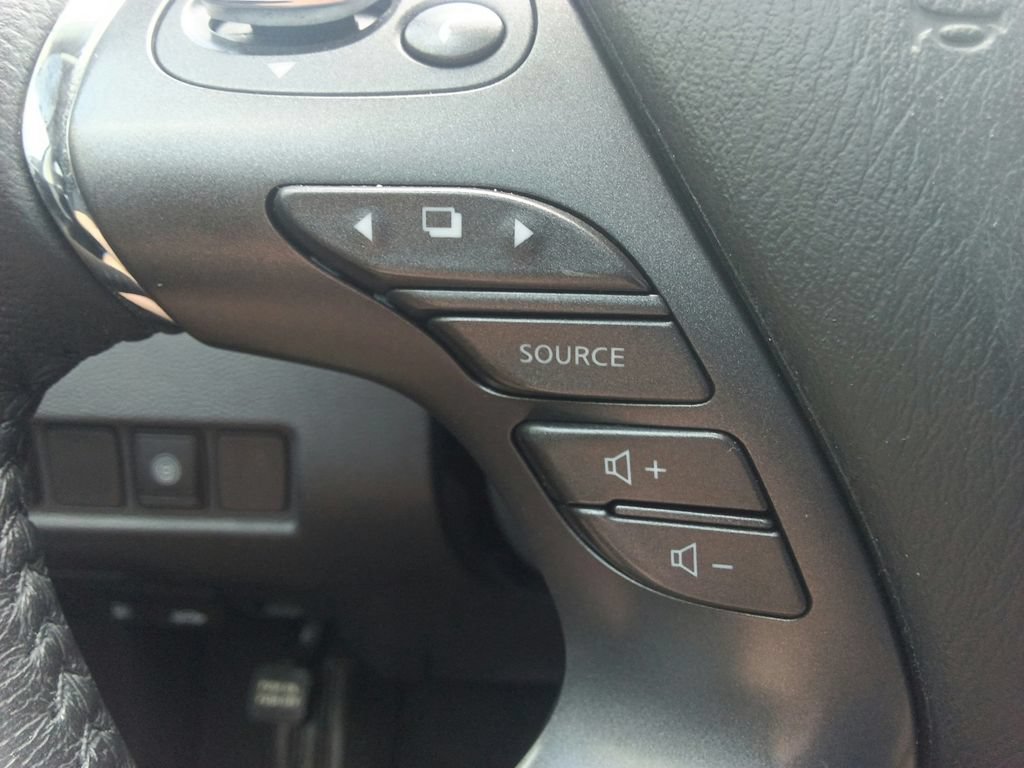 Used 2021 Nissan Murano SV FWD image 24