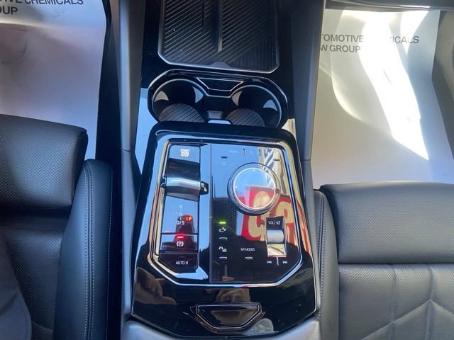 Used 2024 BMW 530i xDrive w/ Convenience Package AWD/4WD image 13
