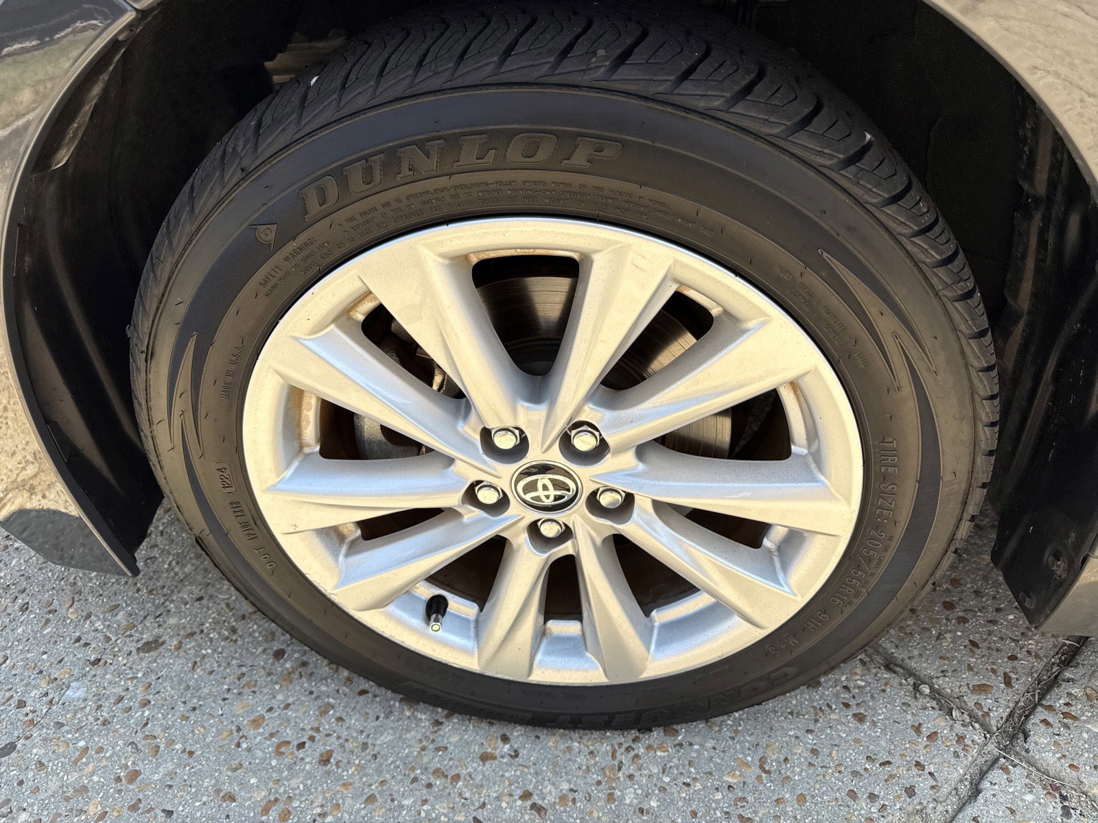 Used 2024 Toyota Corolla LE w/ LE Convenience Package image 7