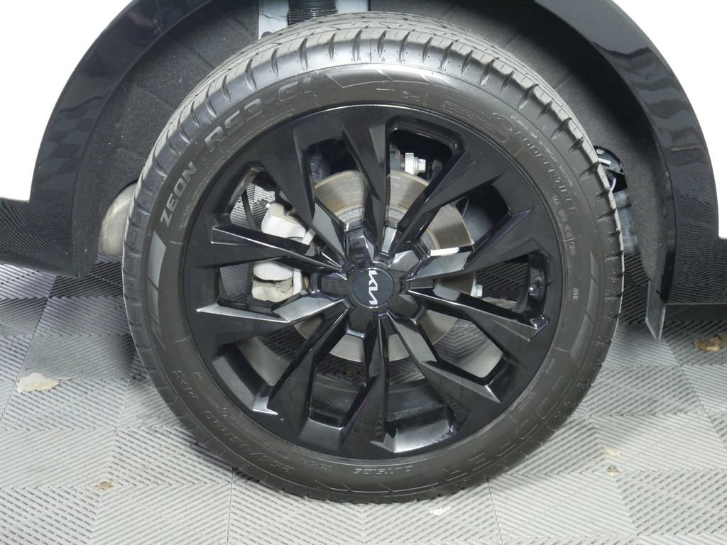 Certified 2023 Kia Sorento SX AWD/4WD image 13