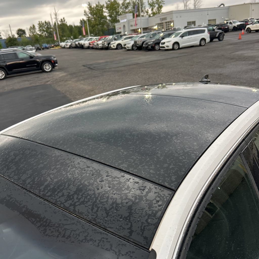 Used 2018 Lincoln Continental Reserve AWD/4WD image 9