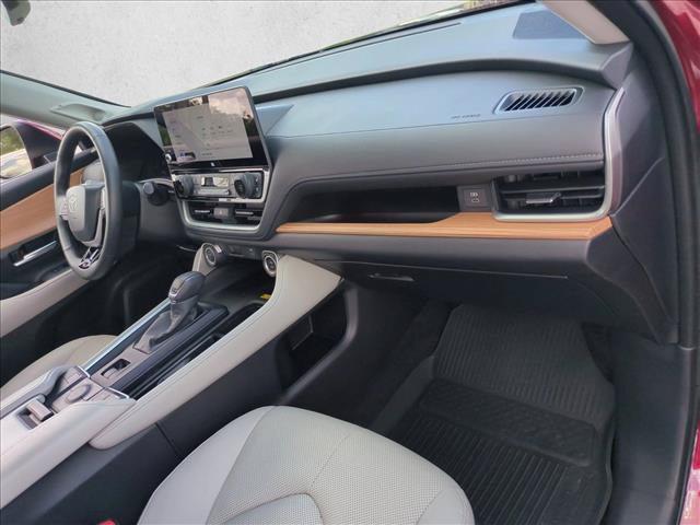 Certified 2025 Toyota Grand Highlander AWD Hybrid image 22