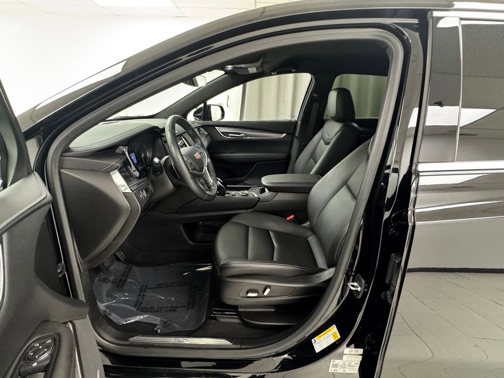 Used 2023 Cadillac XT5 Luxury image 10