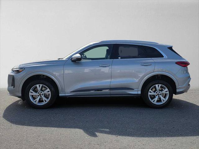 Used 2025 Audi Q5 Premium w/ Convenience Package AWD/4WD image 6