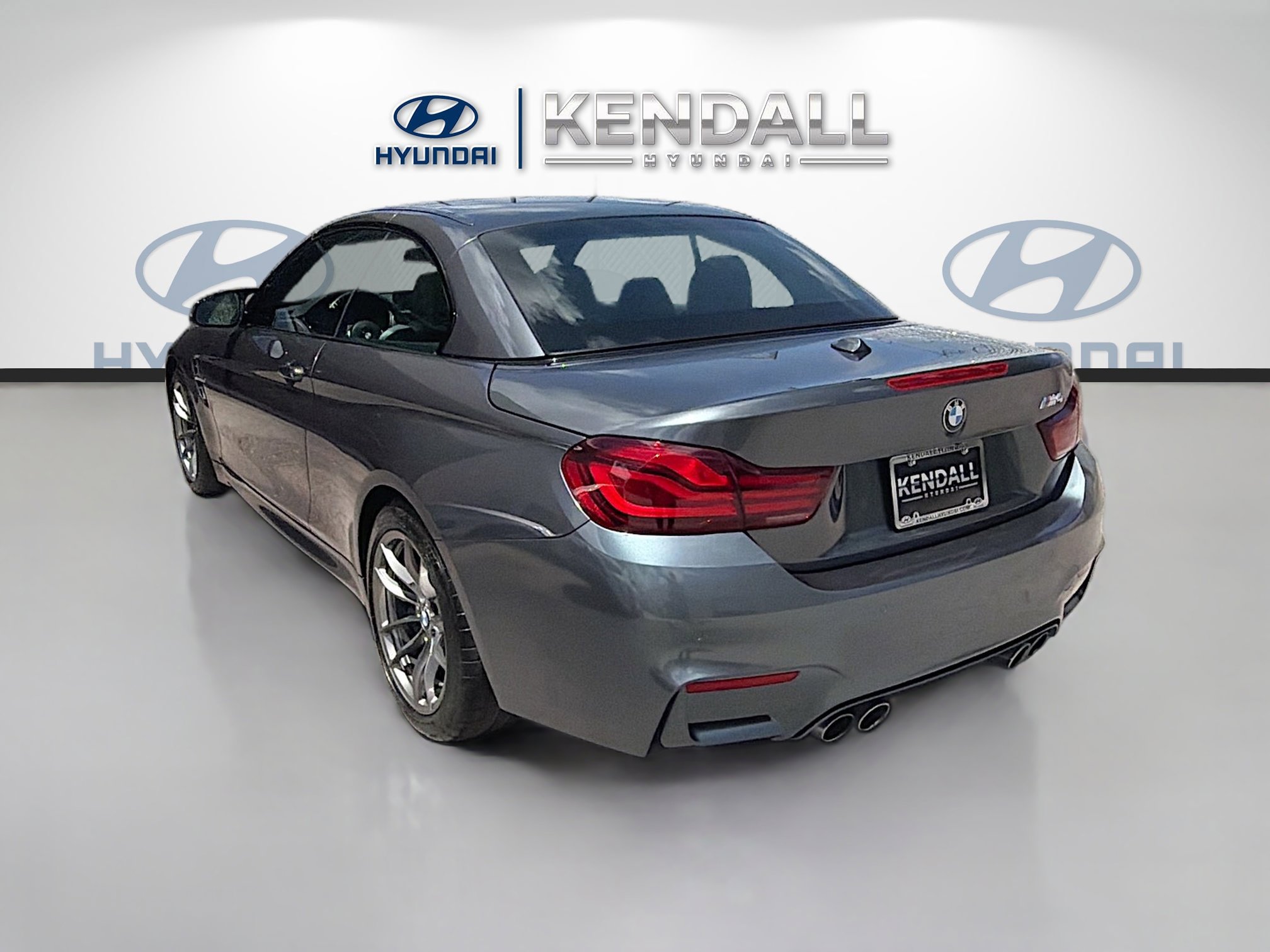 Used 2020 BMW M4 Convertible w/ M Driver's Package image 4