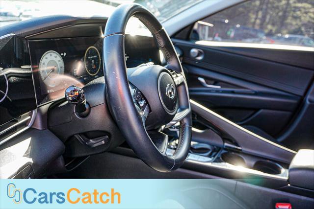 Used 2023 Hyundai Elantra SEL w/ Convenience Package image 32