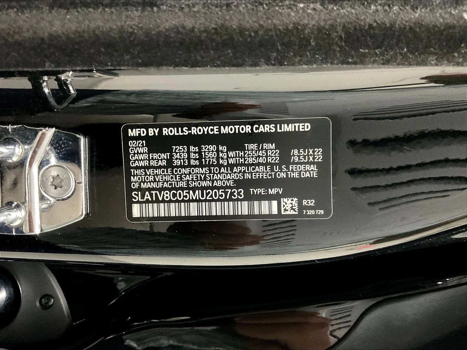 Used 2021 Rolls-Royce Cullinan Black Badge AWD/4WD image 33