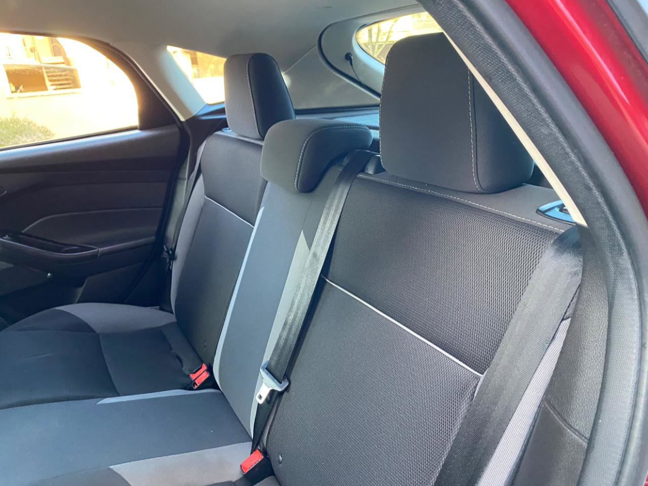 Used 2014 Ford Focus SE image 39