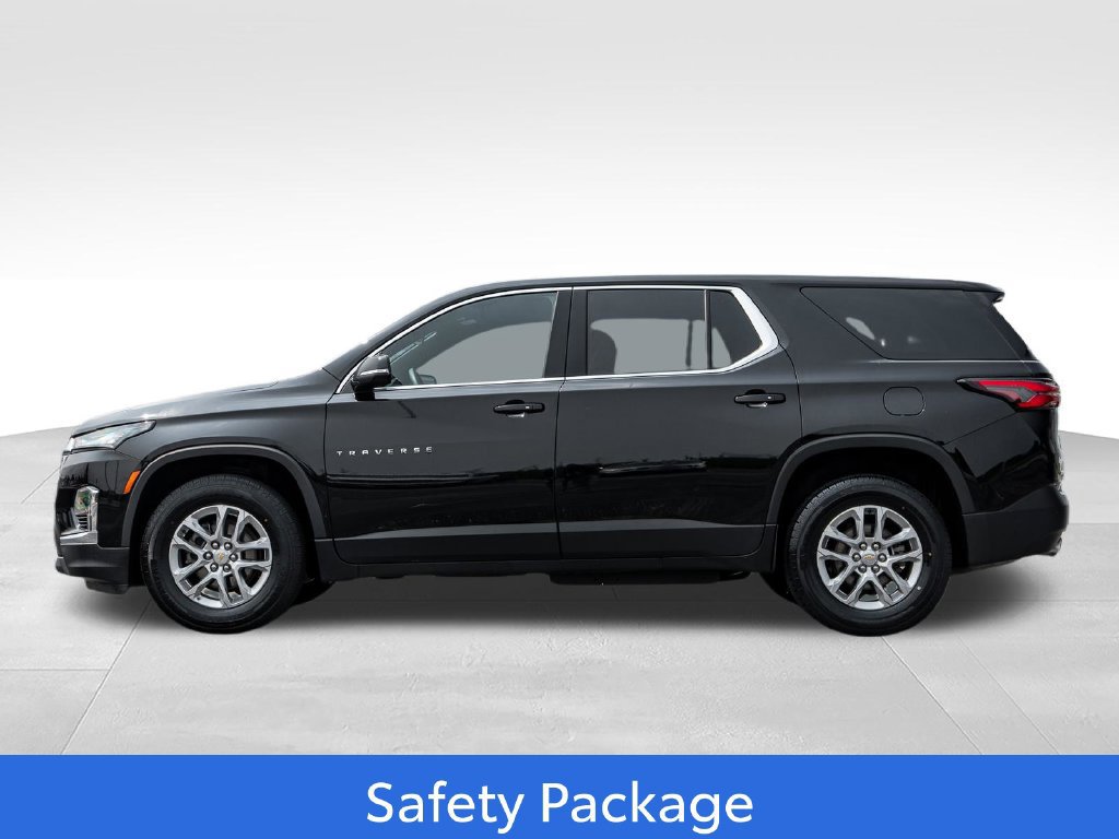 Used 2023 Chevrolet Traverse LS w/ Safety Package AWD/4WD image 4