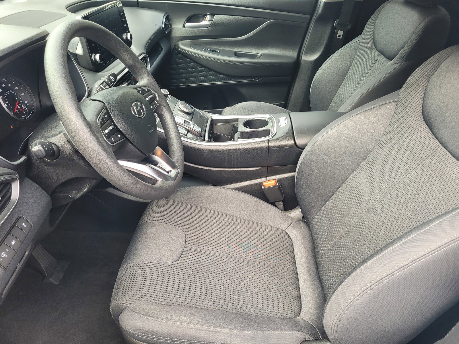 Used 2022 Hyundai Santa Fe SE image 16