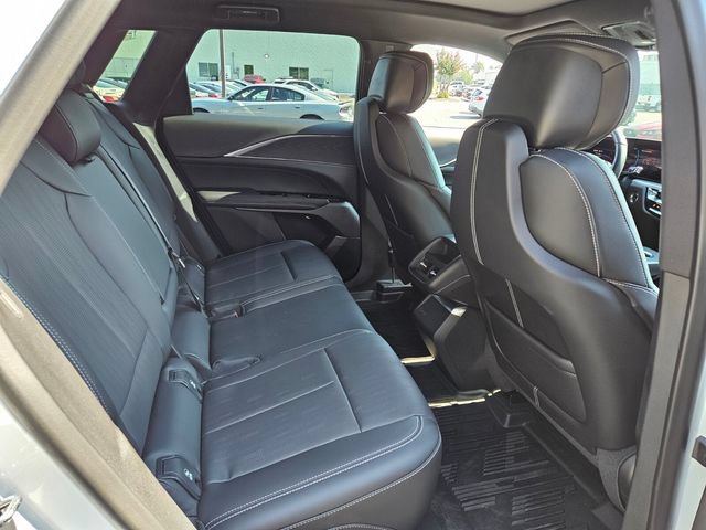Used 2024 Cadillac Lyriq Sport w/ LPO, Floor Liner Package RWD image 19
