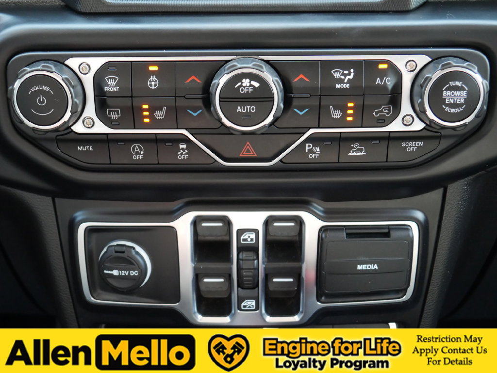 Used 2020 Jeep Gladiator Overland AWD/4WD image 21