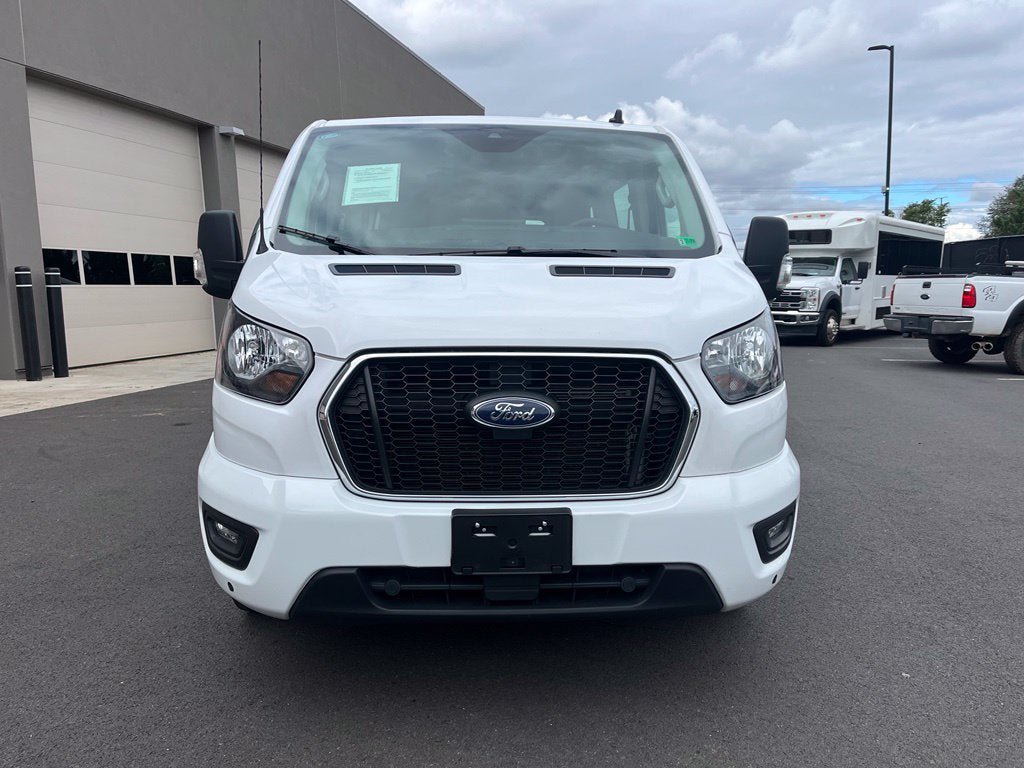 Used 2025 Ford Transit 350 XLT RWD image 2