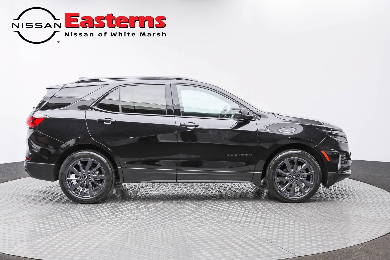 Used 2024 Chevrolet Equinox RS FWD image 4