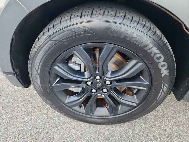 Used 2022 Ford Edge SE w/ Black Appearance Package image 20