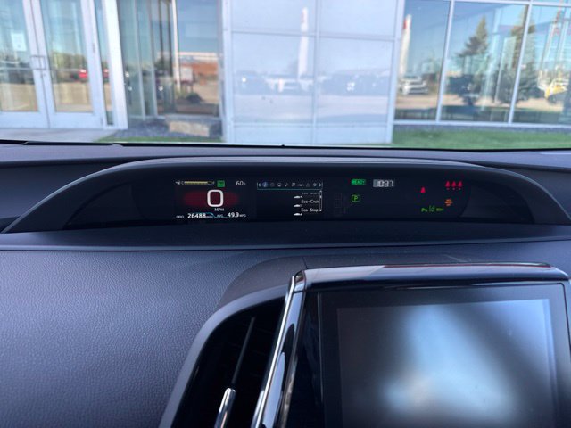 Used 2022 Toyota Prius Limited w/ Premium Convenience Package FWD image 15