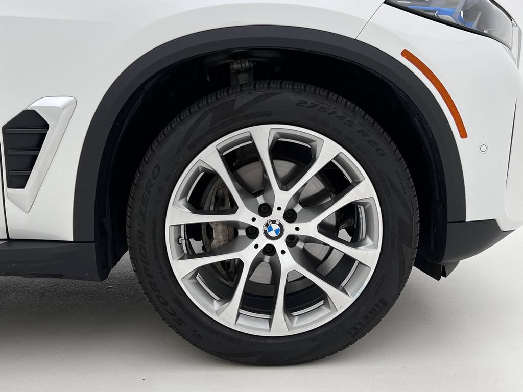 Used 2024 BMW X5 xDrive40i w/ Premium Package AWD/4WD image 30