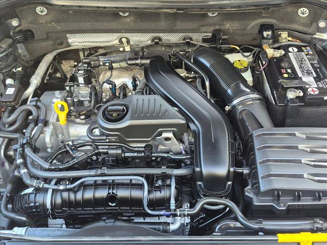 Used 2022 Volkswagen Taos SE image 21