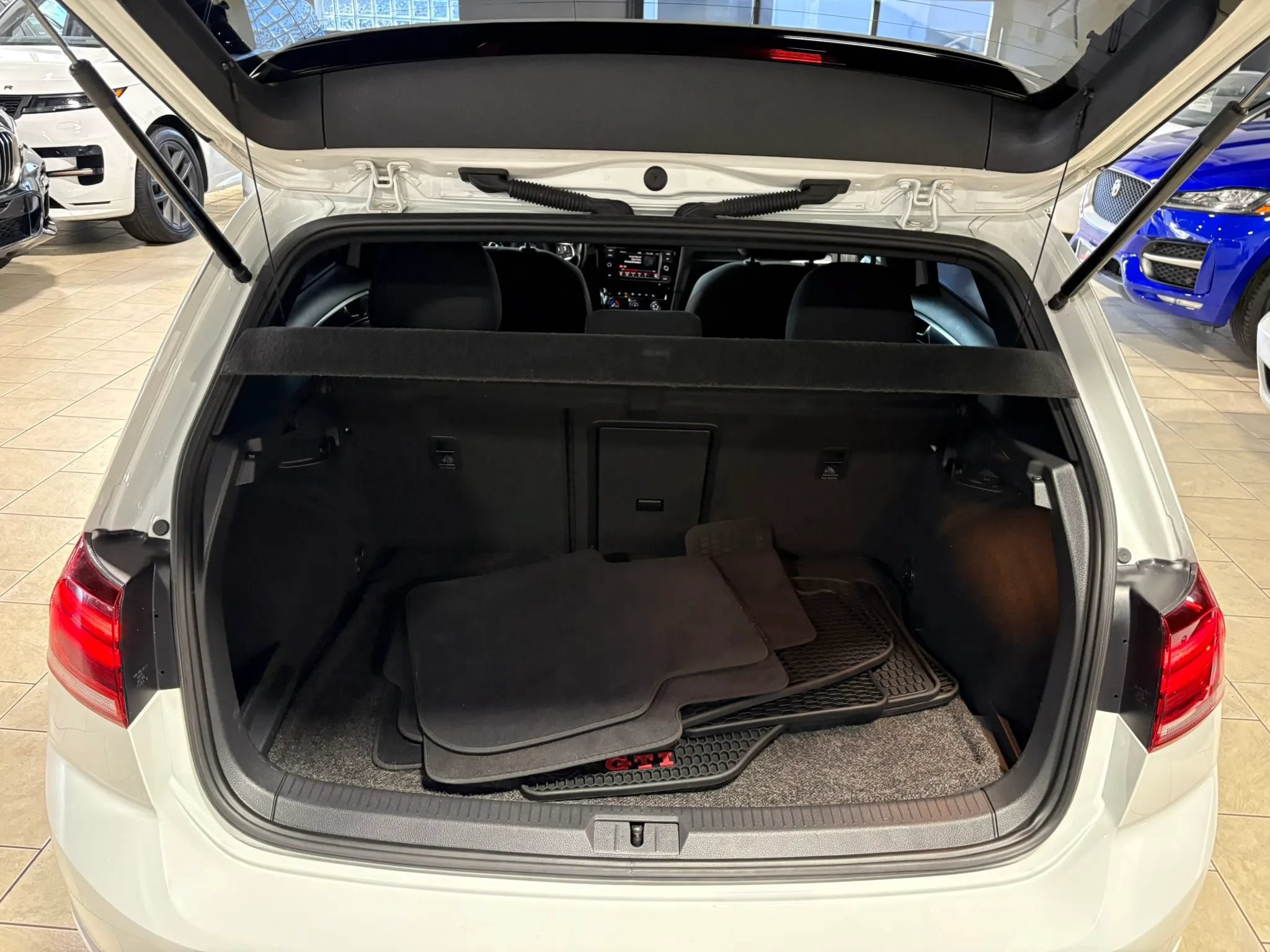 Used 2019 Volkswagen GTI S FWD image 31