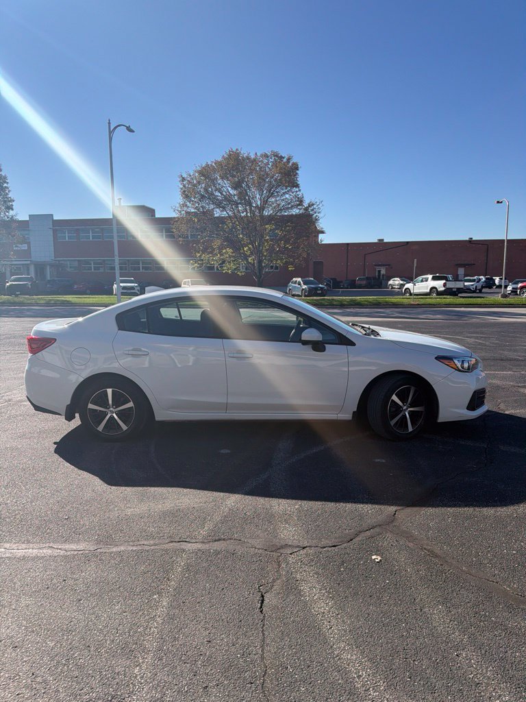 Used 2022 Subaru Impreza 2.0i Premium AWD/4WD image 5