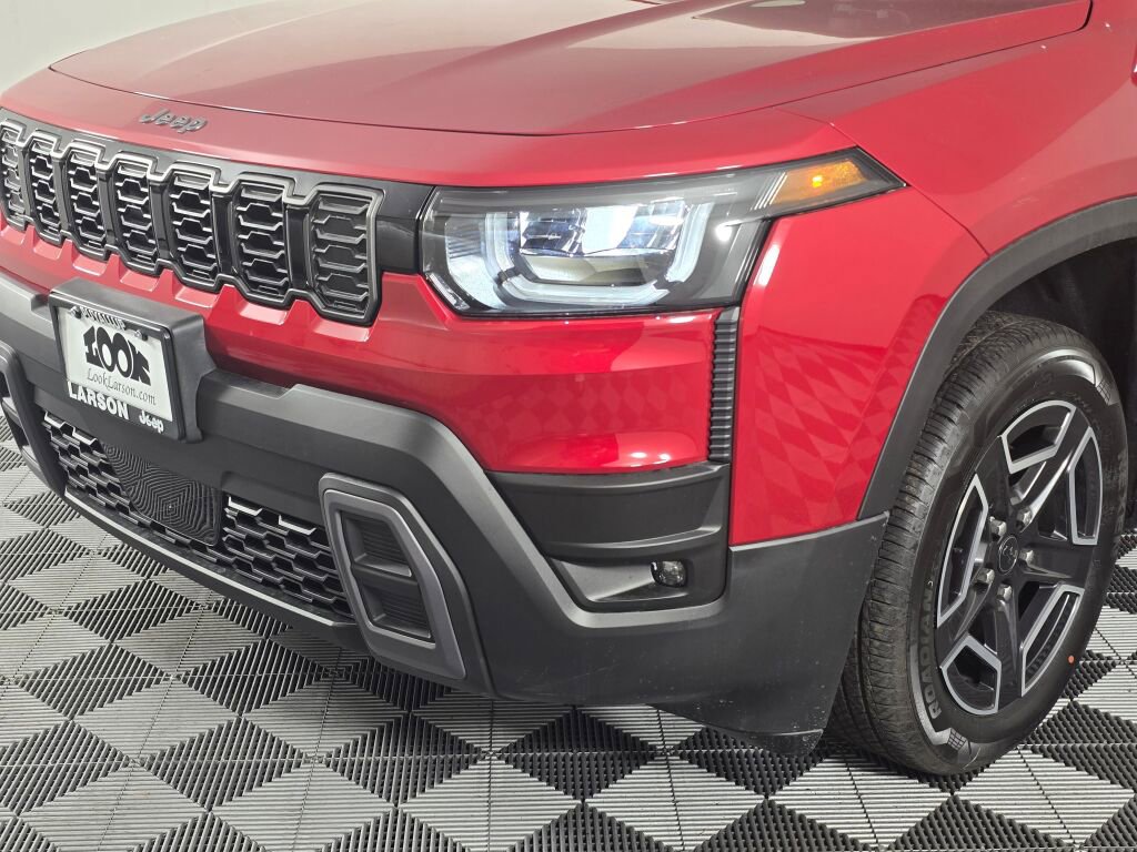 New 2026 Jeep Cherokee Laredo image 11