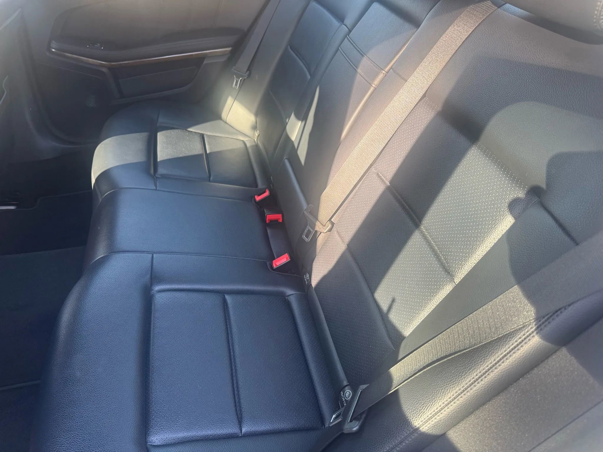 Used 2010 Mercedes-Benz E 350 Sedan image 18