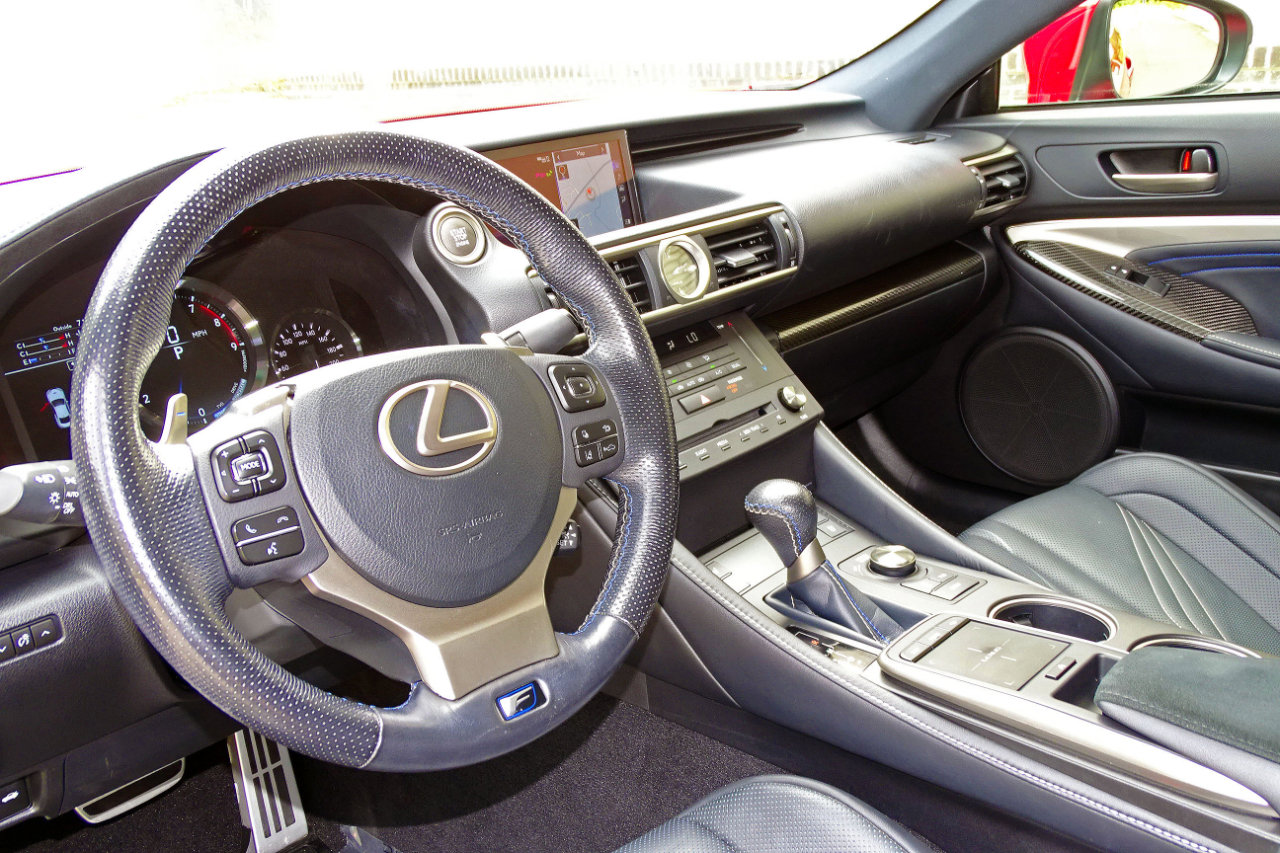 Used 2019 Lexus RC F w/ Performance Package image 18