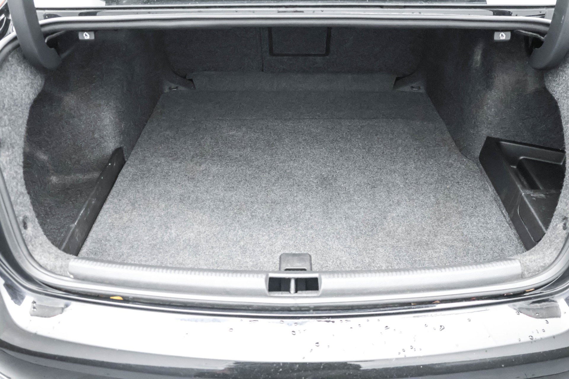 Used 2013 Volkswagen Passat TDI SEL Premium image 14