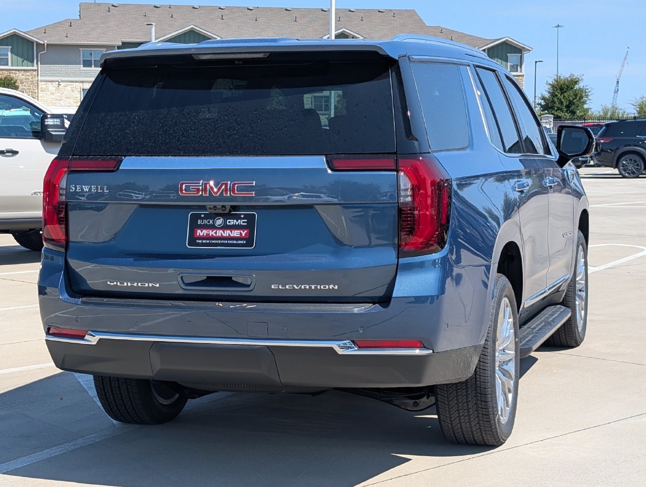 New 2027 GMC Yukon Elevation w/ Elevation Premium Package RWD image 4