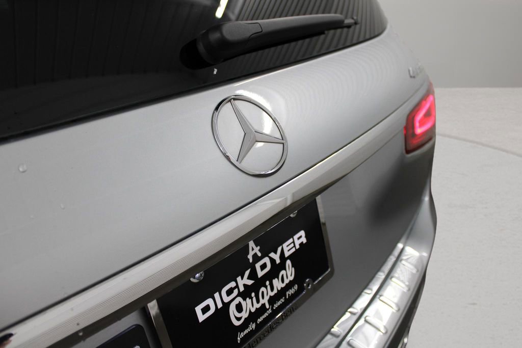 Used 2023 Mercedes-Benz GLS 450 4MATIC image 34