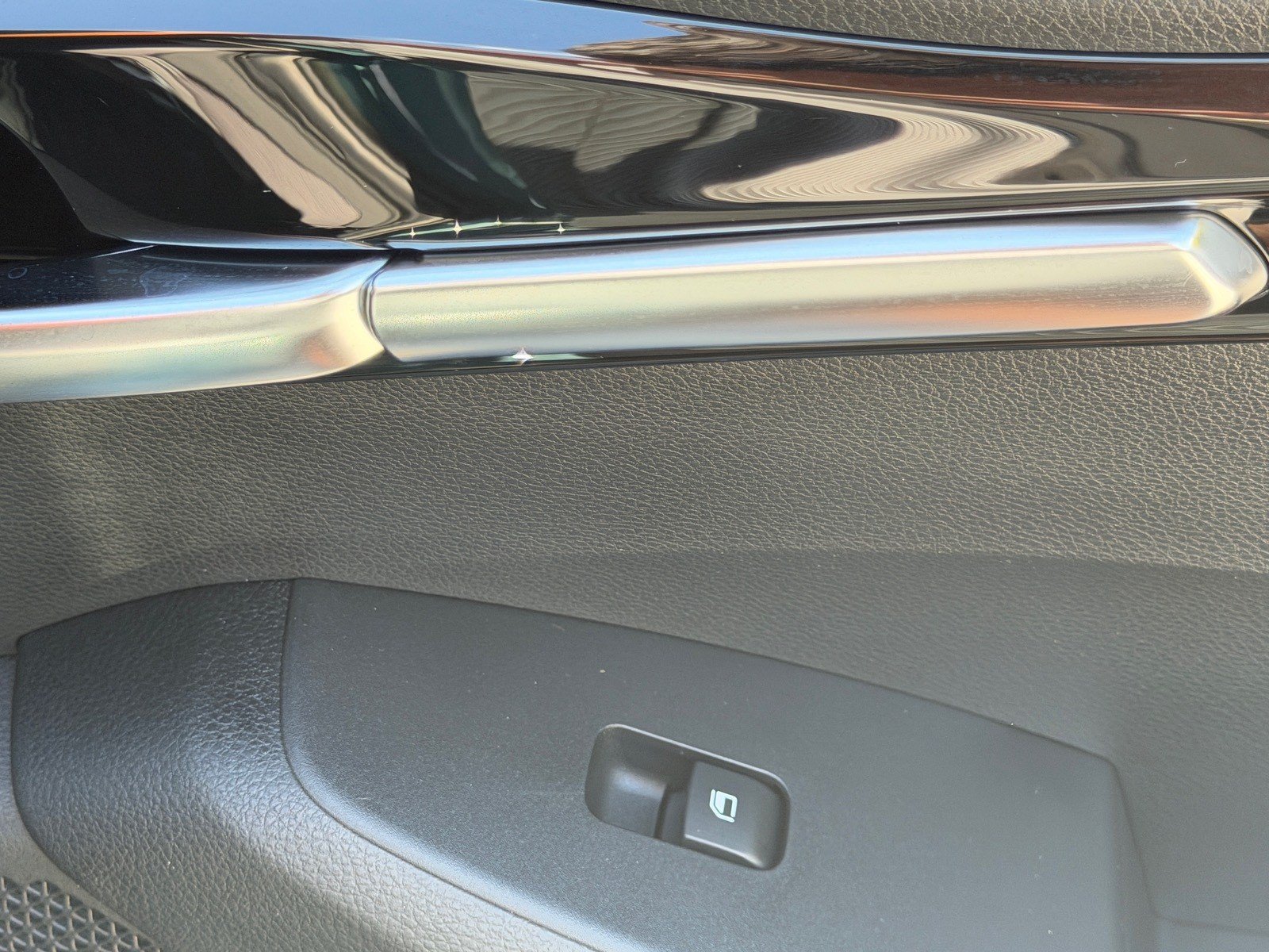 Certified 2024 Kia Seltos EX FWD image 20