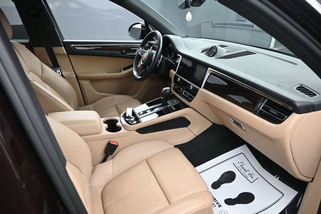 Used 2023 Porsche Macan S AWD/4WD image 10
