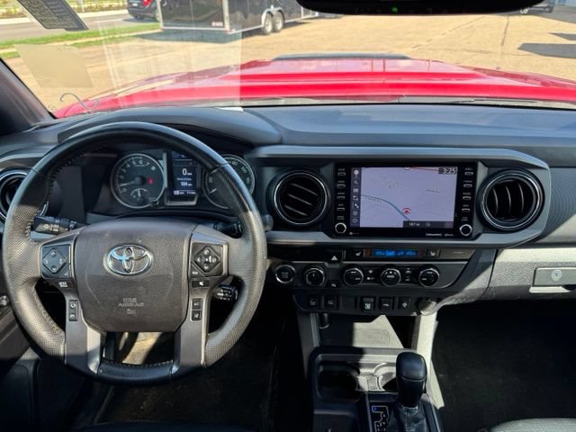 Used 2021 Toyota Tacoma TRD Sport AWD/4WD image 17