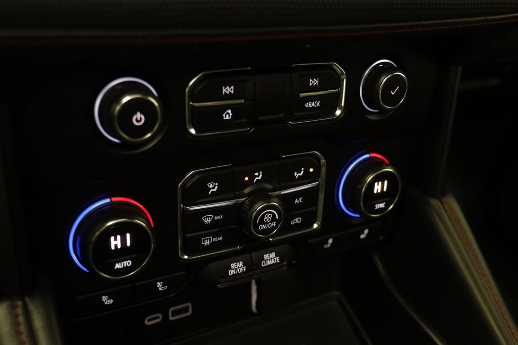 Used 2021 Chevrolet Tahoe RST w/ Luxury Package image 12