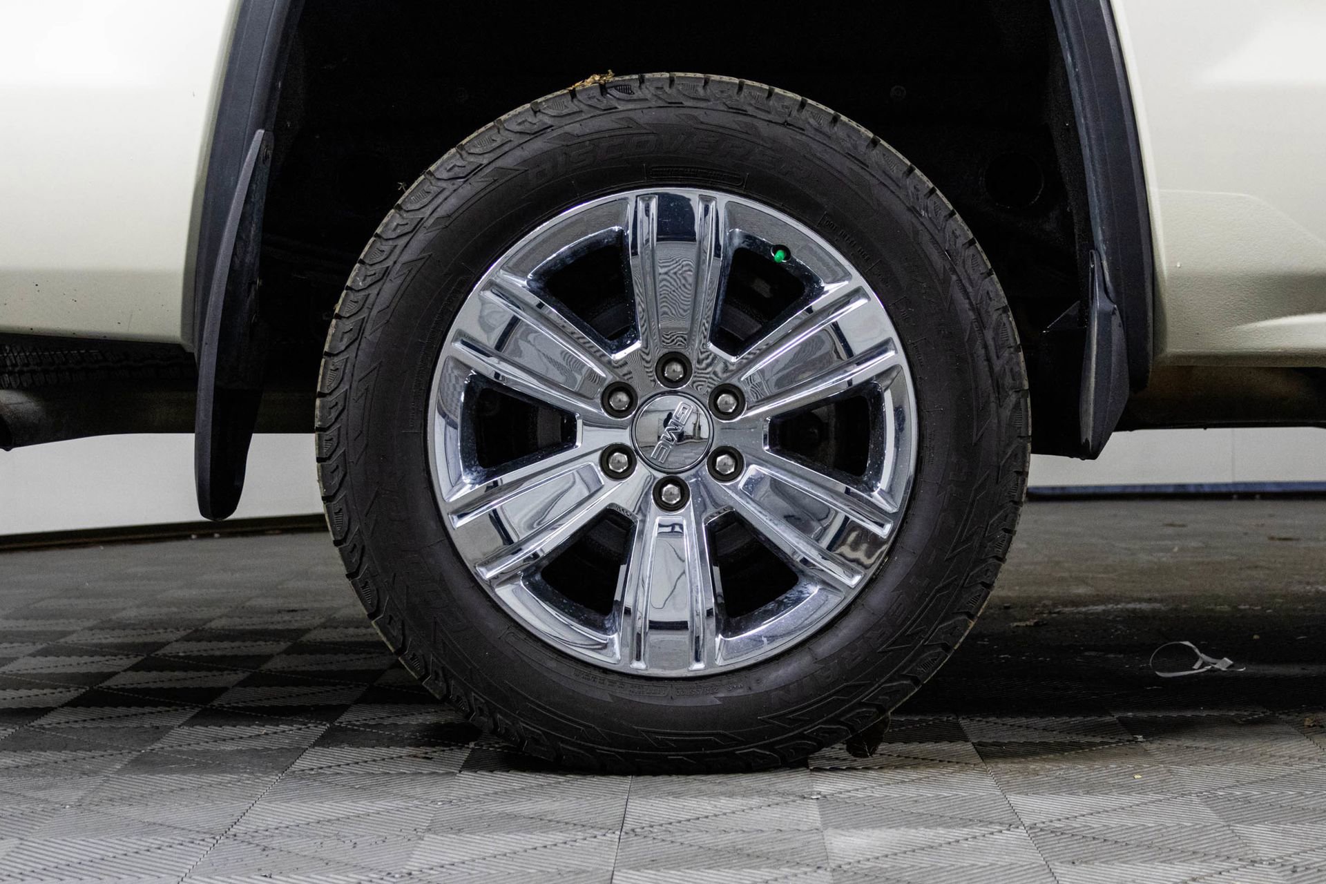 Used 2014 GMC Sierra 1500 SLT w/ Driver Alert Package image 29