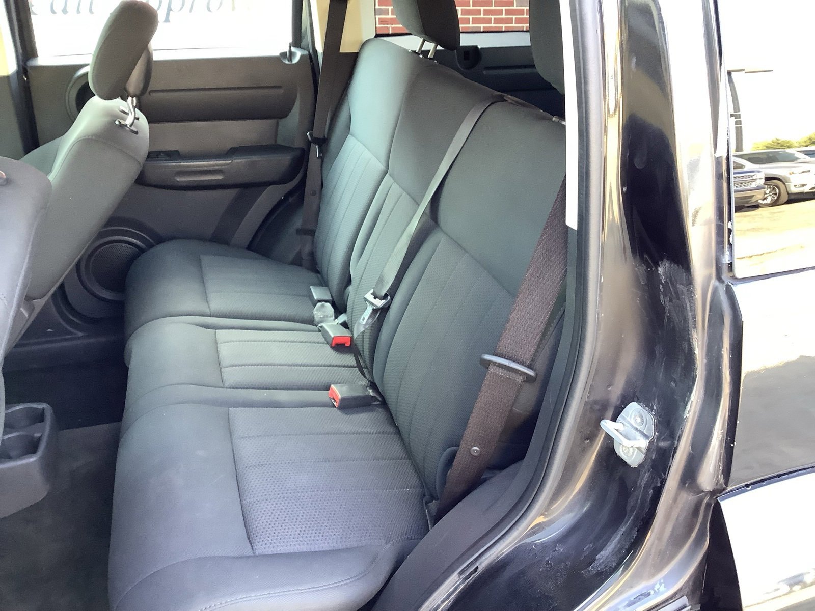 Used 2011 Dodge Nitro SXT image 9