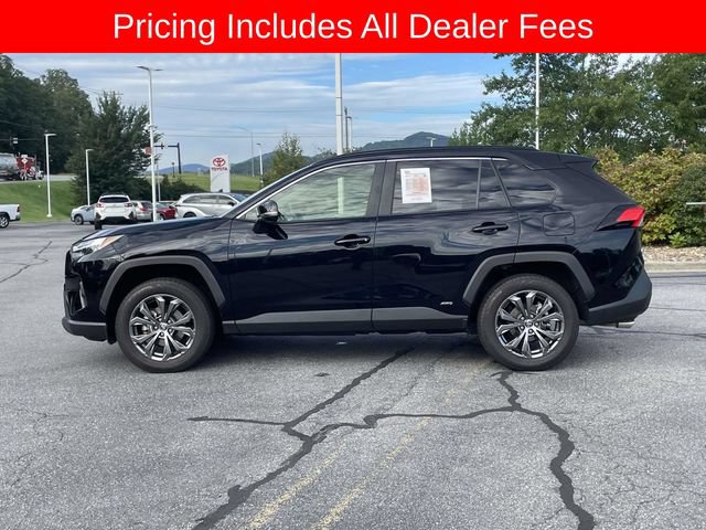 Used 2023 Toyota RAV4 XLE Premium AWD/4WD image 2