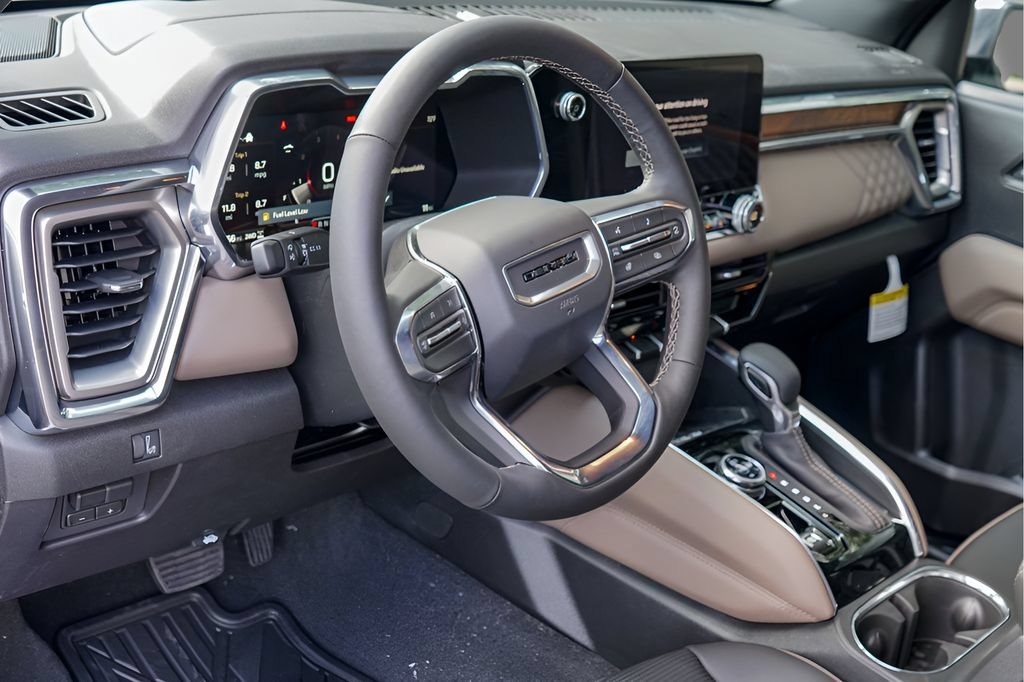 New 2026 GMC Canyon Denali AWD/4WD image 9