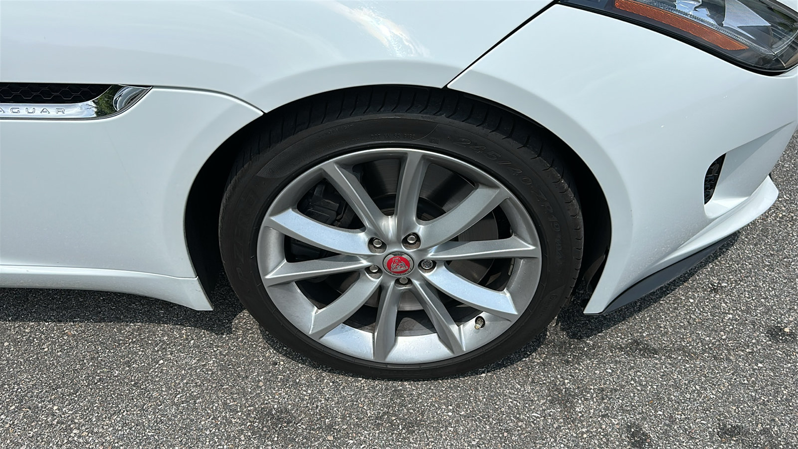 Used 2015 Jaguar F-TYPE S RWD image 11