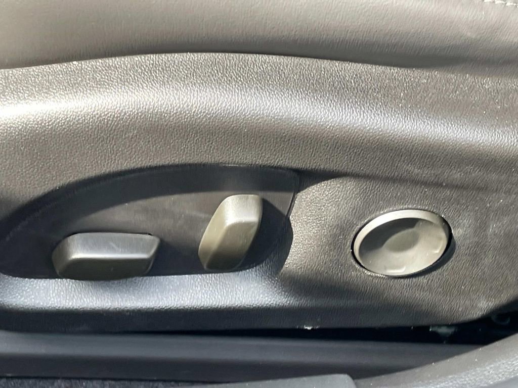 New 2025 Cadillac CT4 Premium Luxury image 17